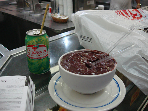 Frozen açaí pulp serving